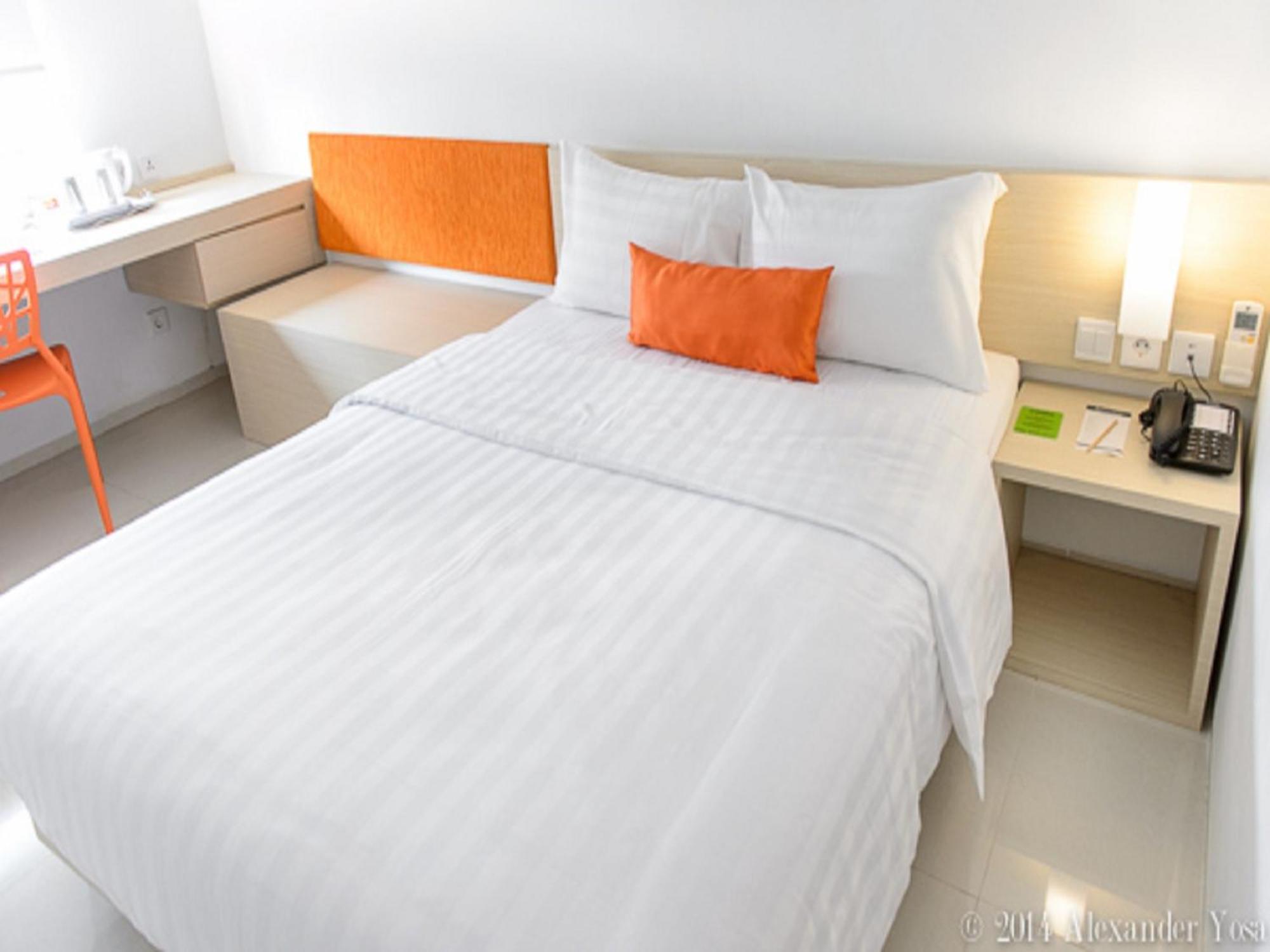 Zuri Express Mangga Dua Hotel Jacarta Quarto foto