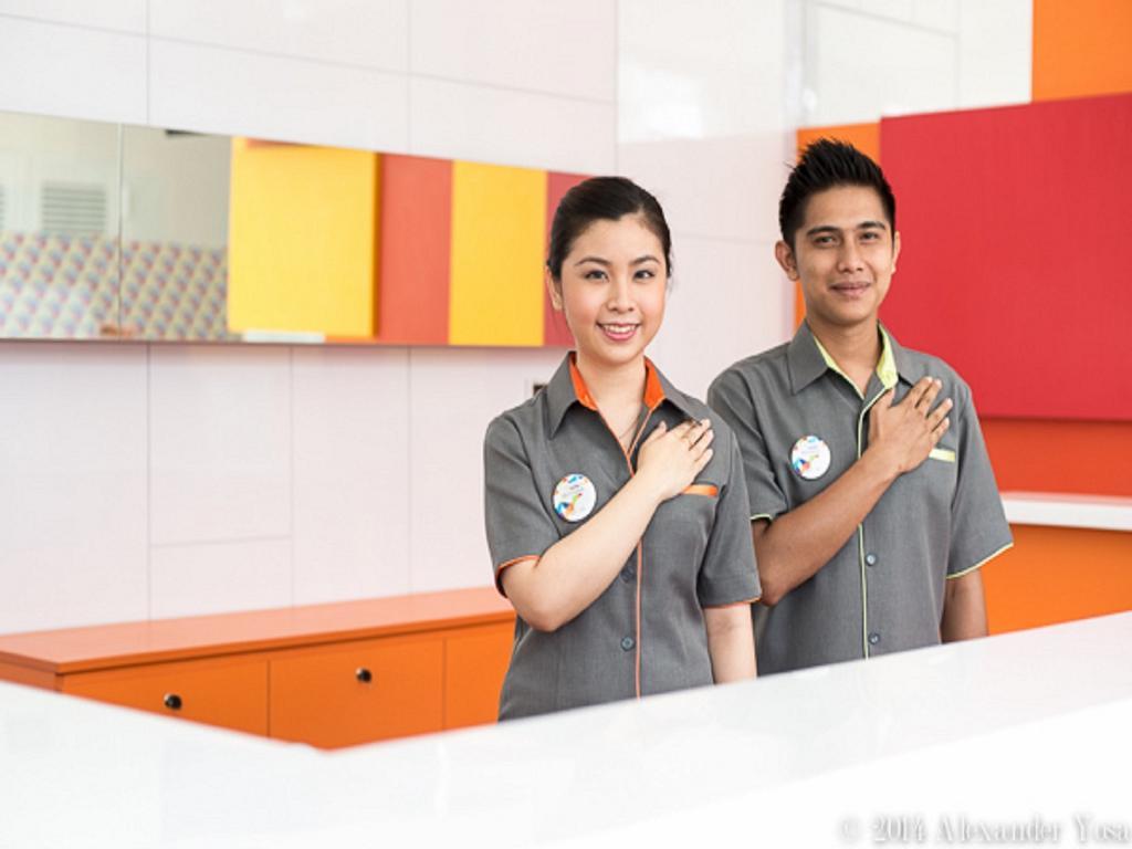 Zuri Express Mangga Dua Hotel Jacarta Exterior foto